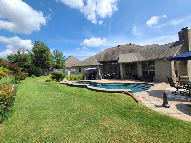 Building Photo - 413 Hamptonridge Rd