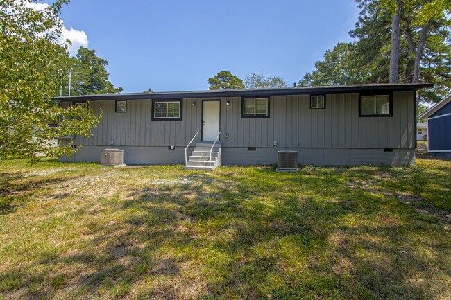 Building Photo - Live Better for Less – Updated 2BR Apartment in Benton, AR!