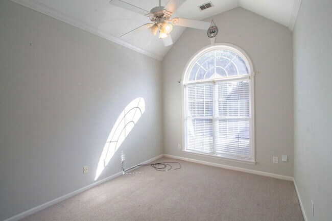 Building Photo - 157 Hayesbury Ct