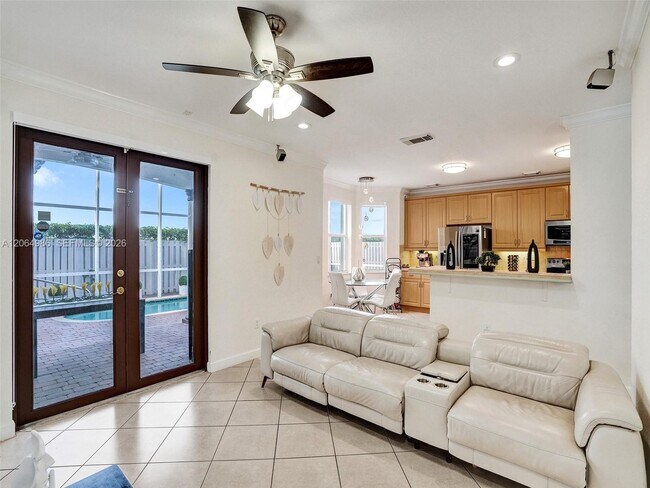 Building Photo - 6662 SW 166th Ct