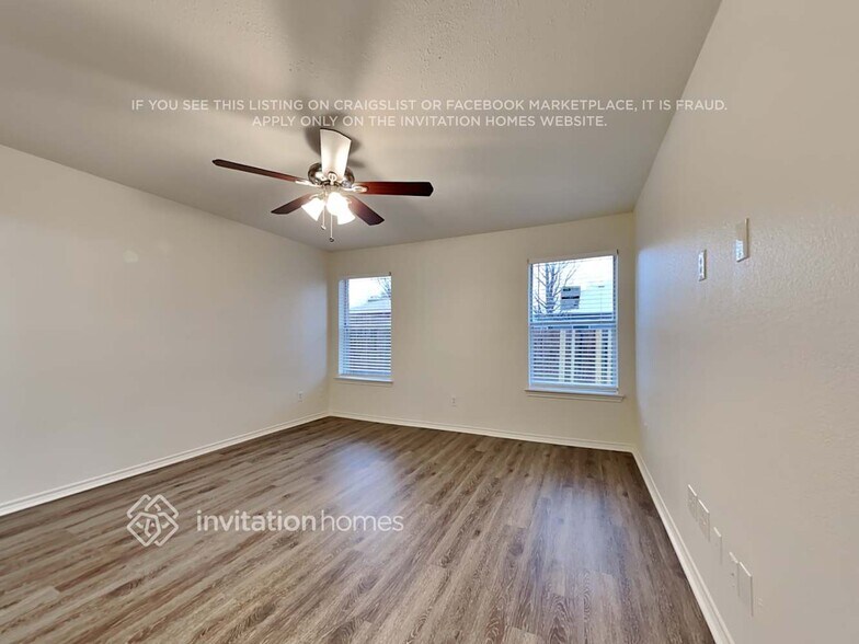 Building Photo - 8100 Rambler Rose St