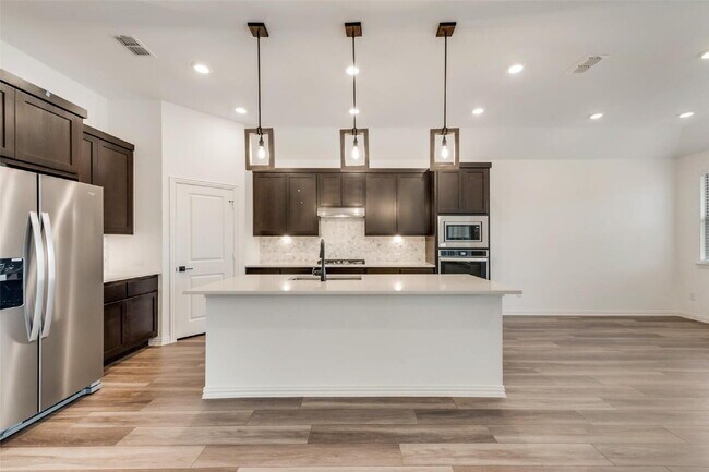 Building Photo - 2512 Lemon Mint Ln