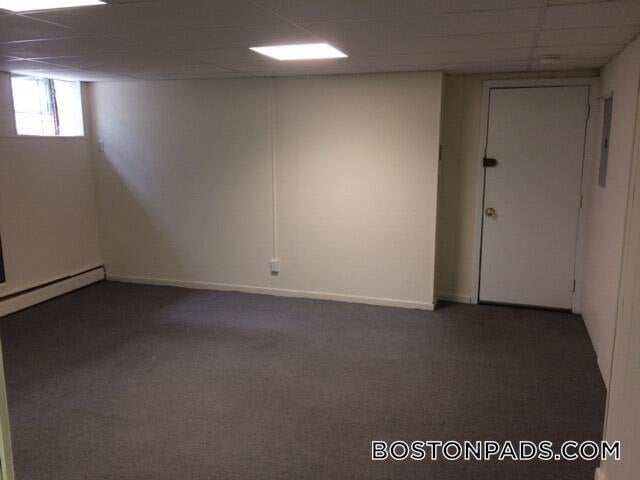 Building Photo - 15 Glenville Ave