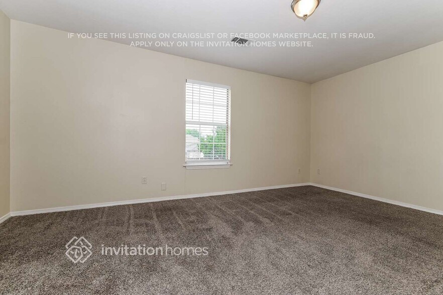 Building Photo - 2600 Trumpet Dr