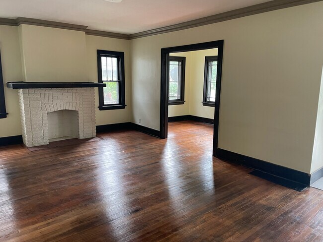 Living Room - 853 N Howard St