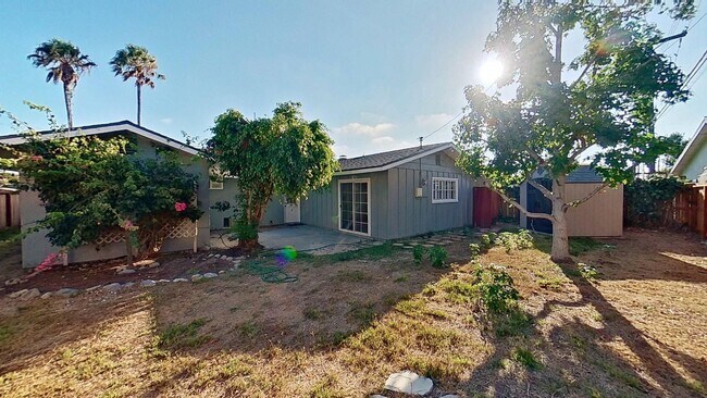 Building Photo - 8011 Taylor Dr