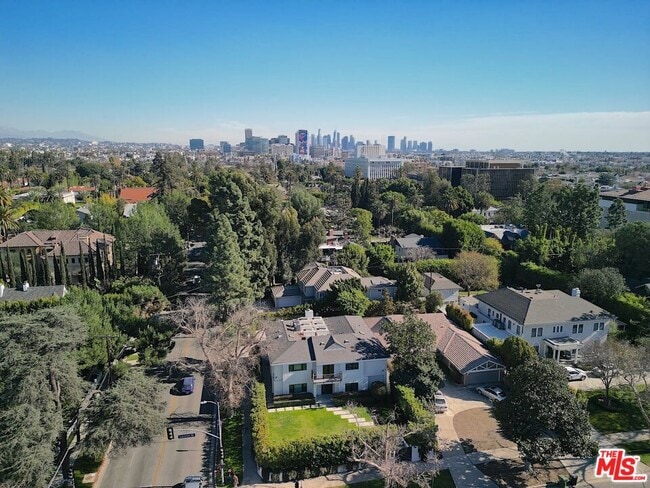 Building Photo - 602 S Lucerne Blvd