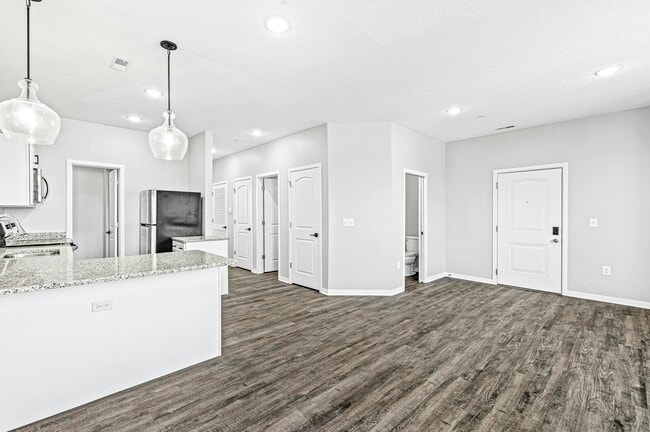 Building Photo - 260 N 10th St