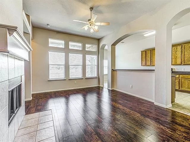 Building Photo - 2761 Cascade Cove Dr