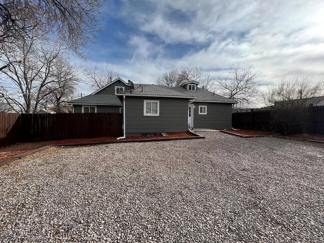 Building Photo - 625 Juniper St