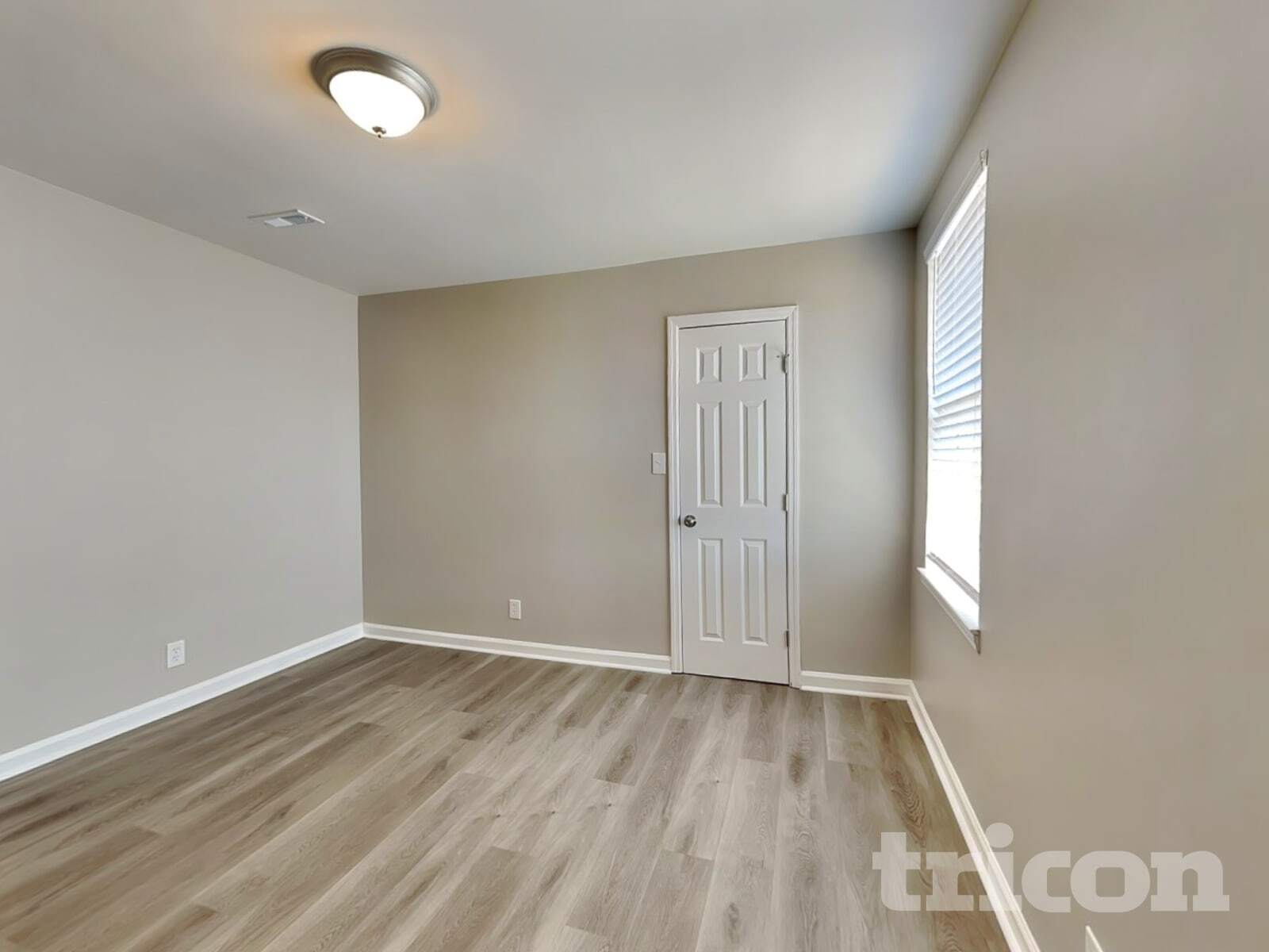 Building Photo - 213 Walnut Crest Dr