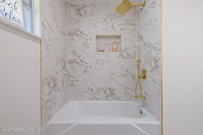 Building Photo - 1274 Cimarron Cir NE