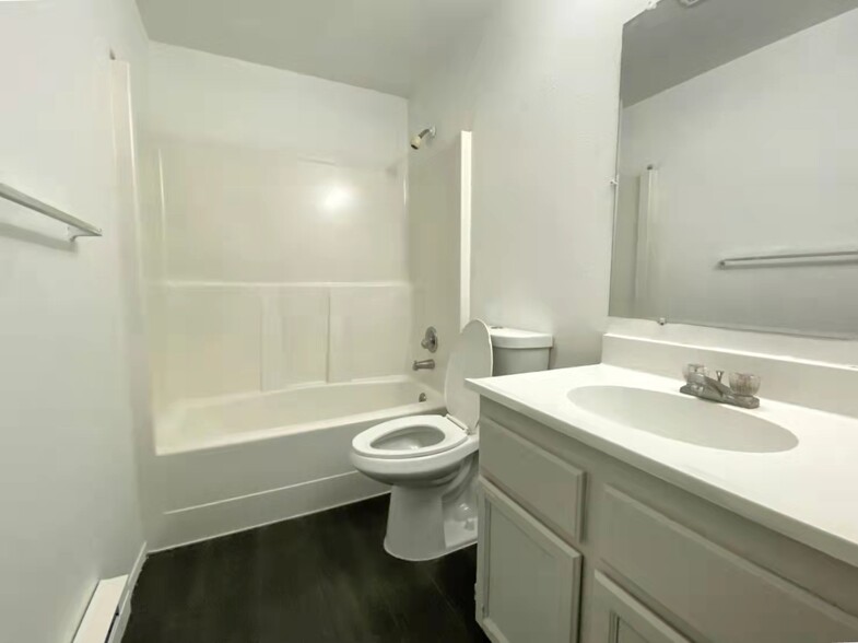 Bathroom - 8436 Delridge Way SW
