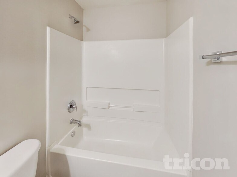 Building Photo - 3430 Catskill Ct