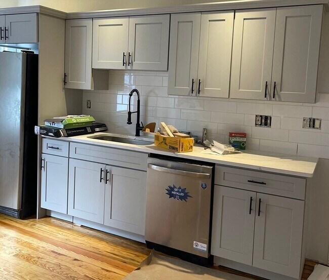 Building Photo - 9 Woodville Park