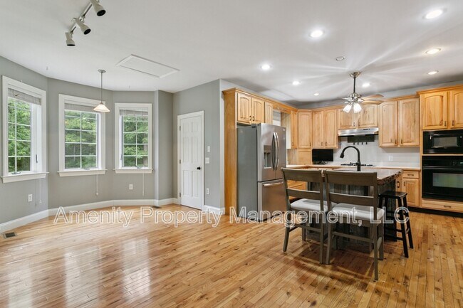 Building Photo - 182 Saddletown Rd