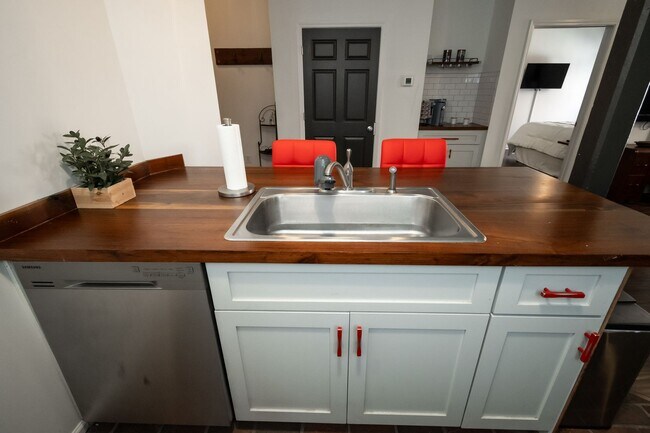 Building Photo - Cotton Exchange #202 - Available Now