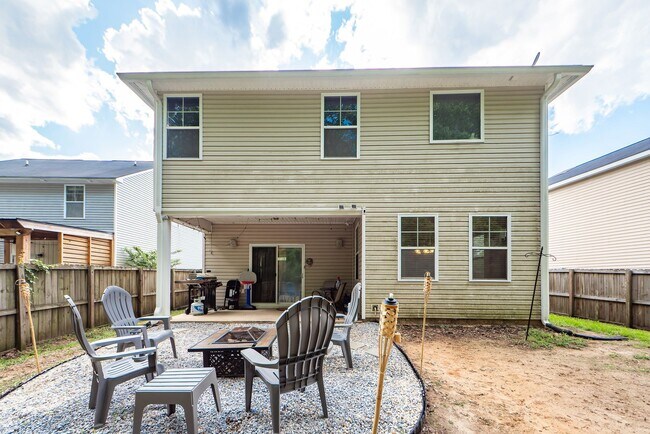 Building Photo - 3 Bedroom 2.5 Bath Single Family Home in S...