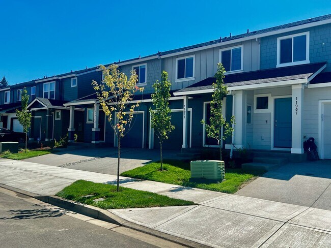 Building Photo - Free rent offered Beautiful New Smart Home...