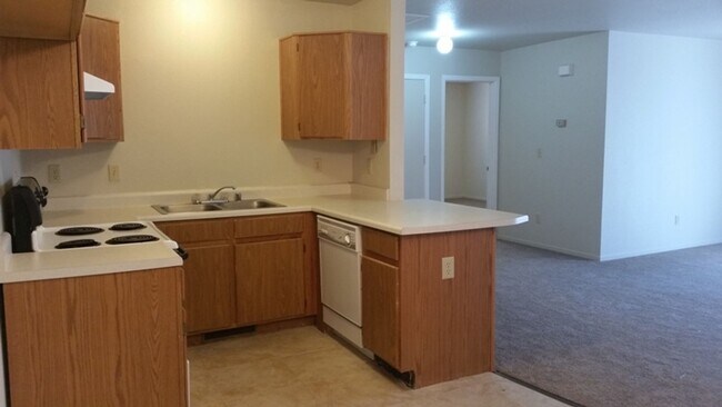 Building Photo - Sweetwater324