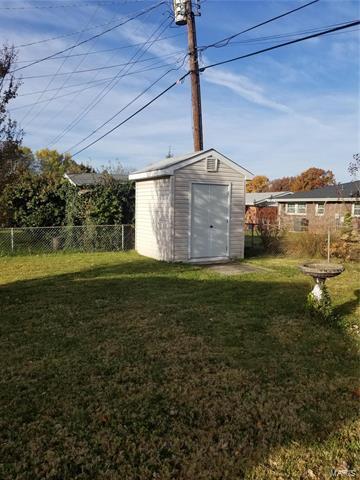 Building Photo - 5 Blackberry Dr