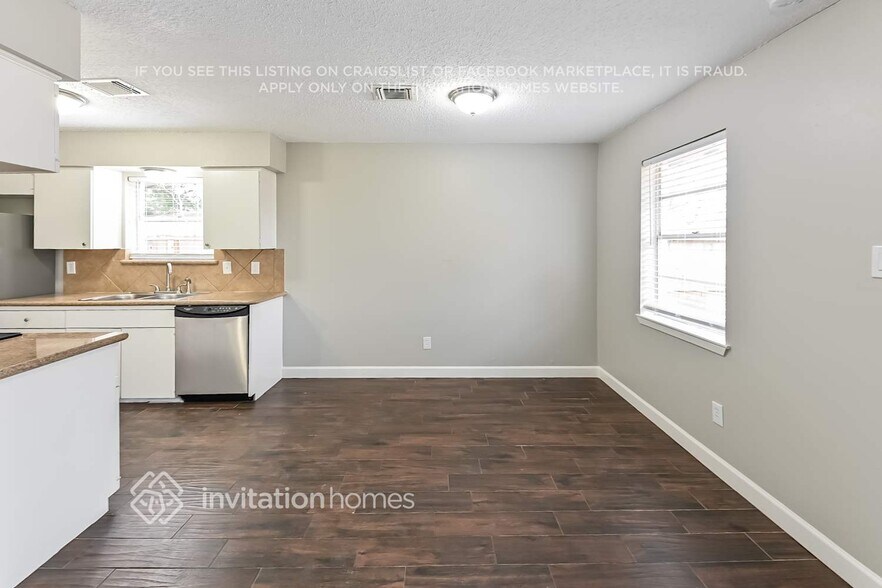 Building Photo - 11122 Kirwin Ln
