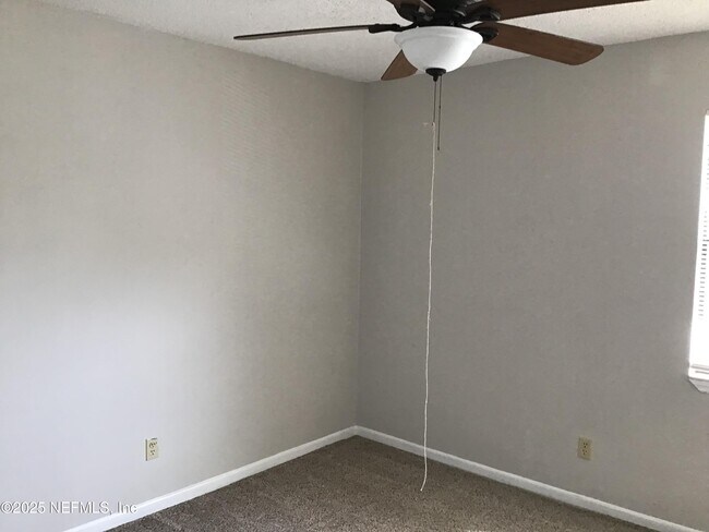 Building Photo - 4 Tarragona Ct