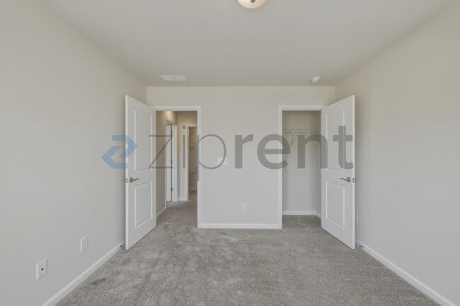 Building Photo - 1015 Badlands St