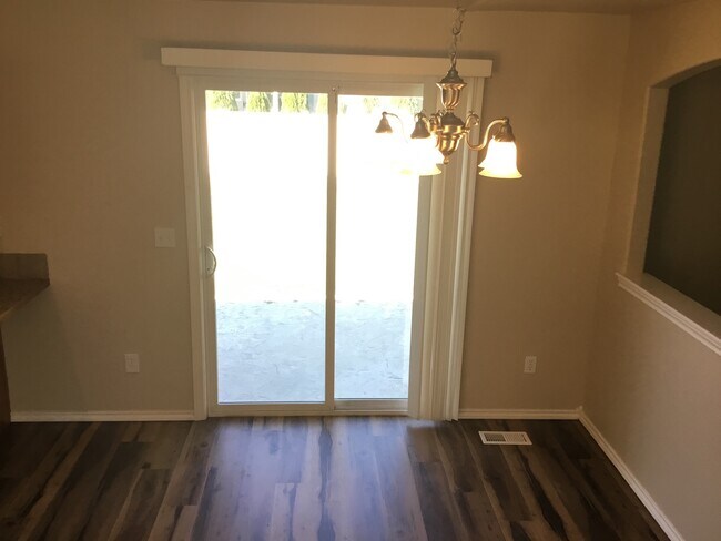 Building Photo - Beautiful & Spacious Four Bedroom Meridian Home!!!