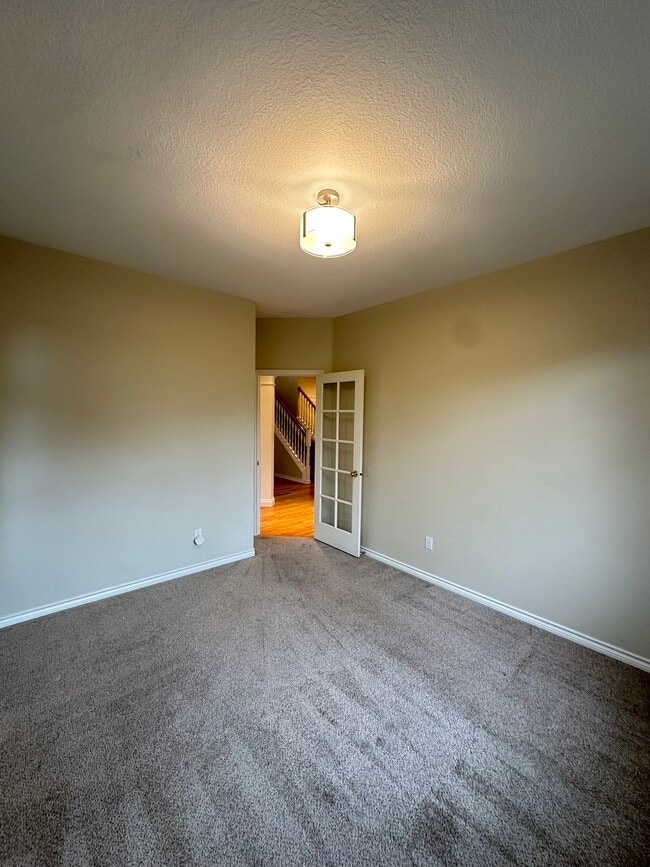 Building Photo - 17855 SW Mandel Ln