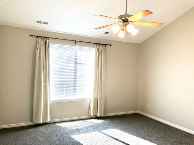 Building Photo - 10828 Wynview Ln