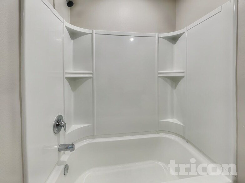 Building Photo - 304 Kensington View Dr