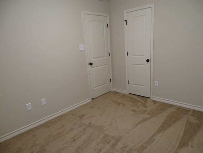 Building Photo - 6411 Luglio Ln