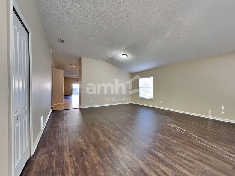 Building Photo - 2878 Spoonbill Trl