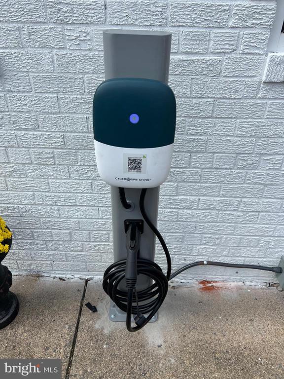 Building Photo - 100 W Taylor Run Pkwy