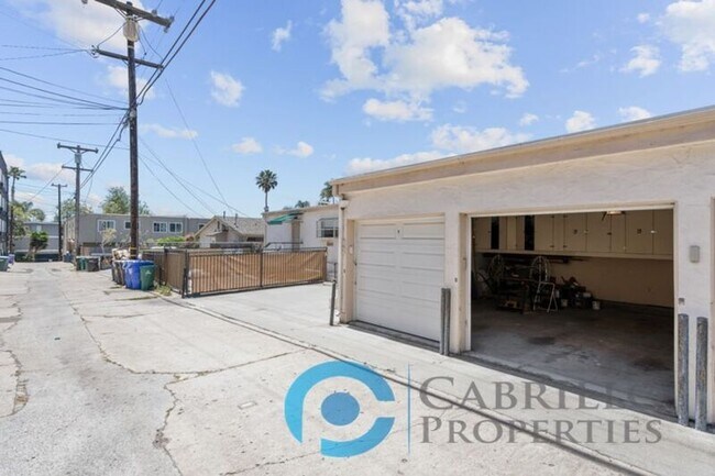 Building Photo - 4239 Cleveland Ave