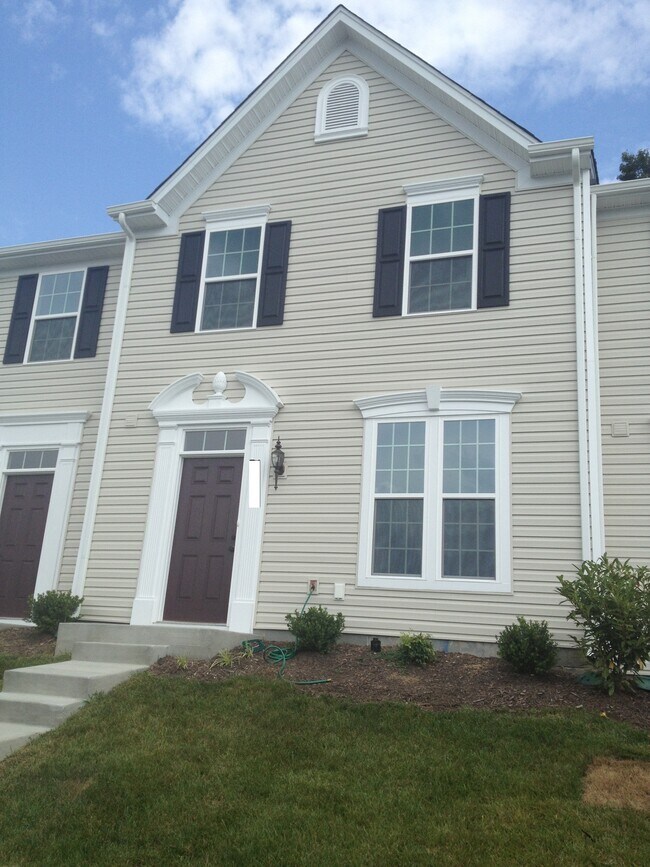 Primary Photo - 3919 Beethoven Ct