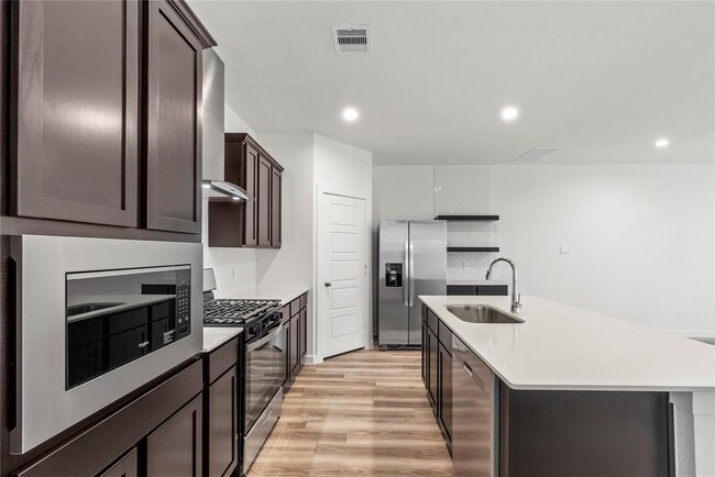 Building Photo - 3217 Rainwood Gate Dr