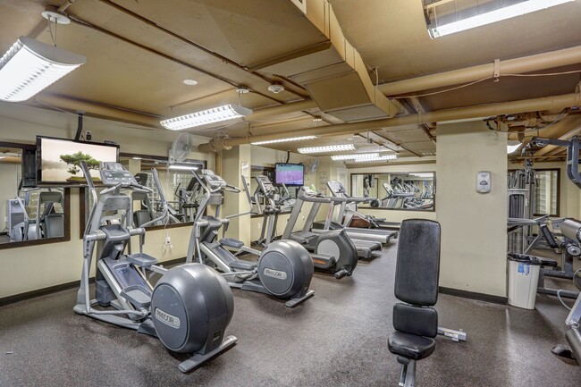 Fitness Center - 950 25th St NW