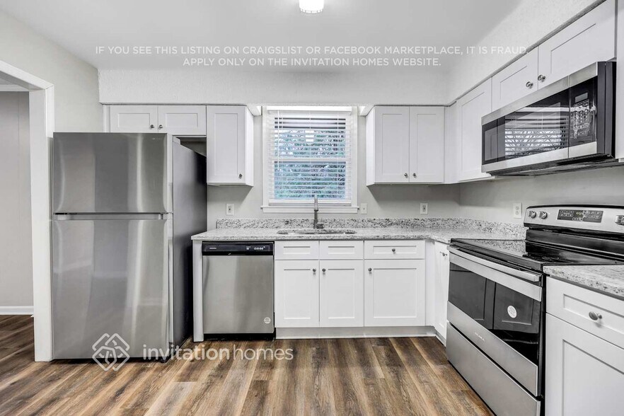 Building Photo - 3291 Niagara Dr