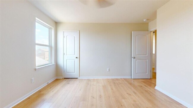 Building Photo - 2429 Regatta Ln