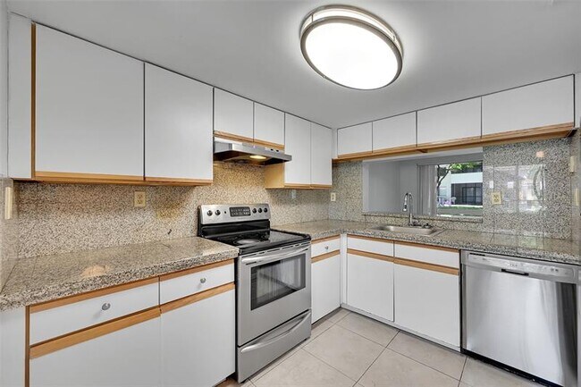 Building Photo - 796 NW 91st Terrace