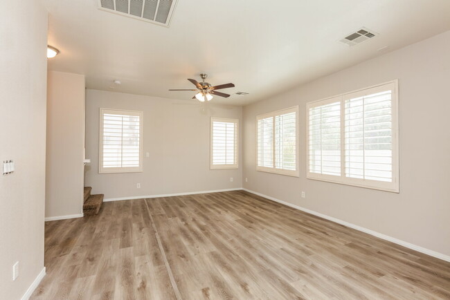 Building Photo - 9191 Grand Sunburst Ct