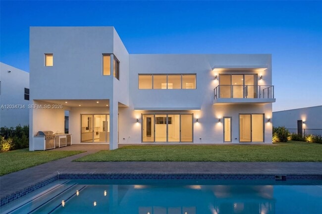 Building Photo - 16710 Botaniko Dr N