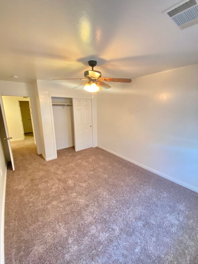 Building Photo - Beautiful 3 bed 2 bath Home in Rosedale!