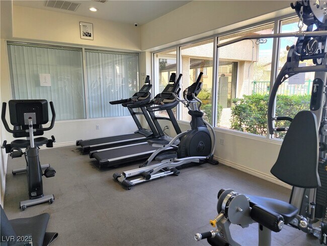 Building Photo - 5710 E Tropicana Ave