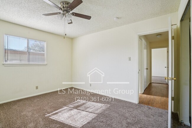 Building Photo - 6607 Cherryleaf St