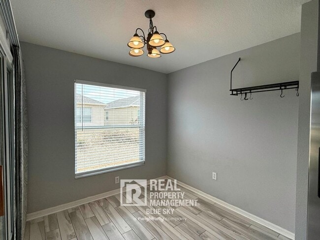 Building Photo - 5238 Gato Del Sol Cir