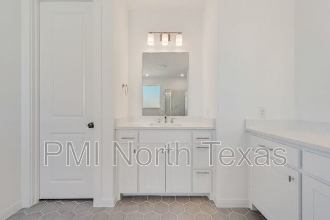 Building Photo - 5405 Wheatberry Trl