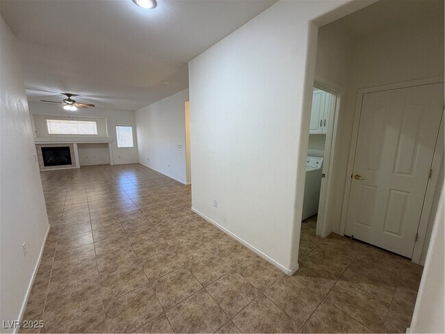 Building Photo - 10596 Bardilino St